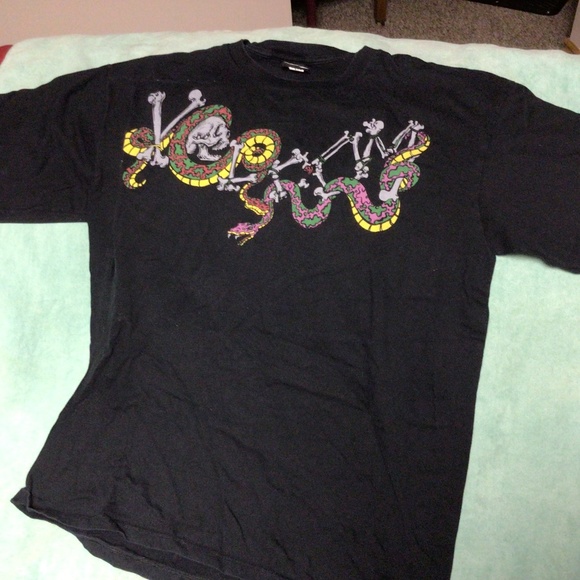 VOLCOM tshirt - Picture 1 of 2